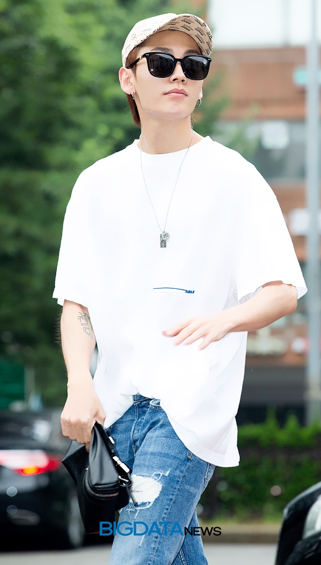 비투비 정일훈, KBS 2TV 음악방송 '뮤직뱅크' 리허설 현장