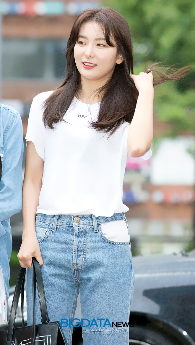레드벨벳 슬기, KBS 2TV 음악방송 '뮤직뱅크' 리허설 현장