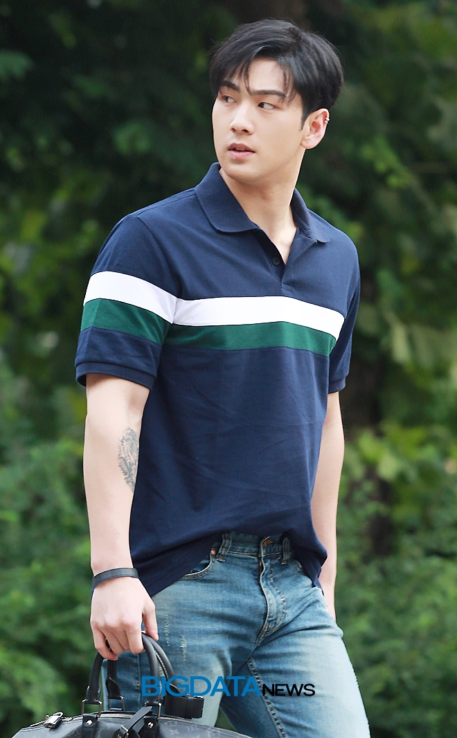 뉴이스트W 백호, KBS 2TV 음악방송 '뮤직뱅크' 리허설 현장
