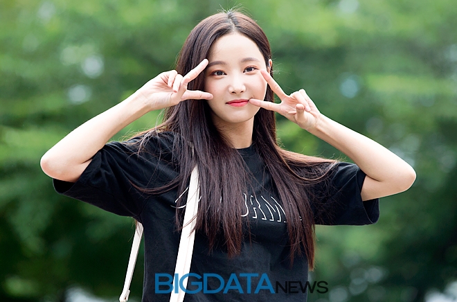 모모랜드 연우, KBS 2TV 음악방송 '뮤직뱅크' 리허설 출근길 현장