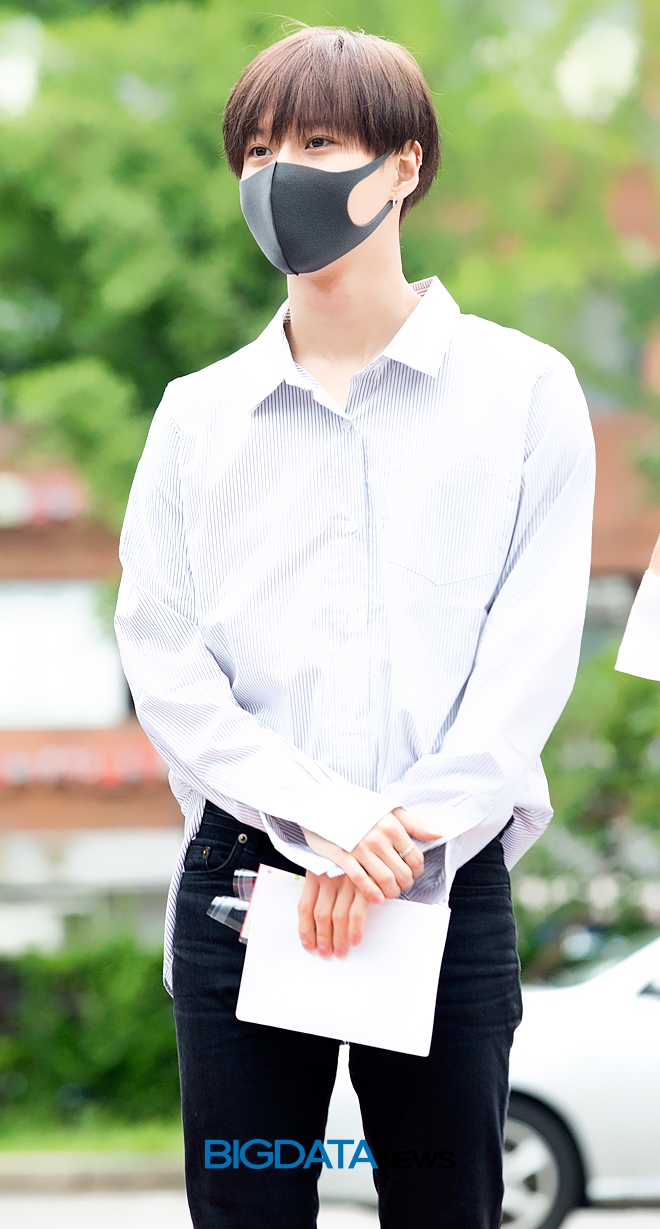 샤이니 태민, KBS 2TV 음악방송 '뮤직뱅크' 리허설 출근길 현장