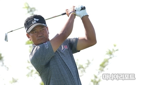 몇년 사이 최경주가 고전을 면치 못하고 있는 것은 자신이 속한 연령대 평균에 미달하기 때문이다.