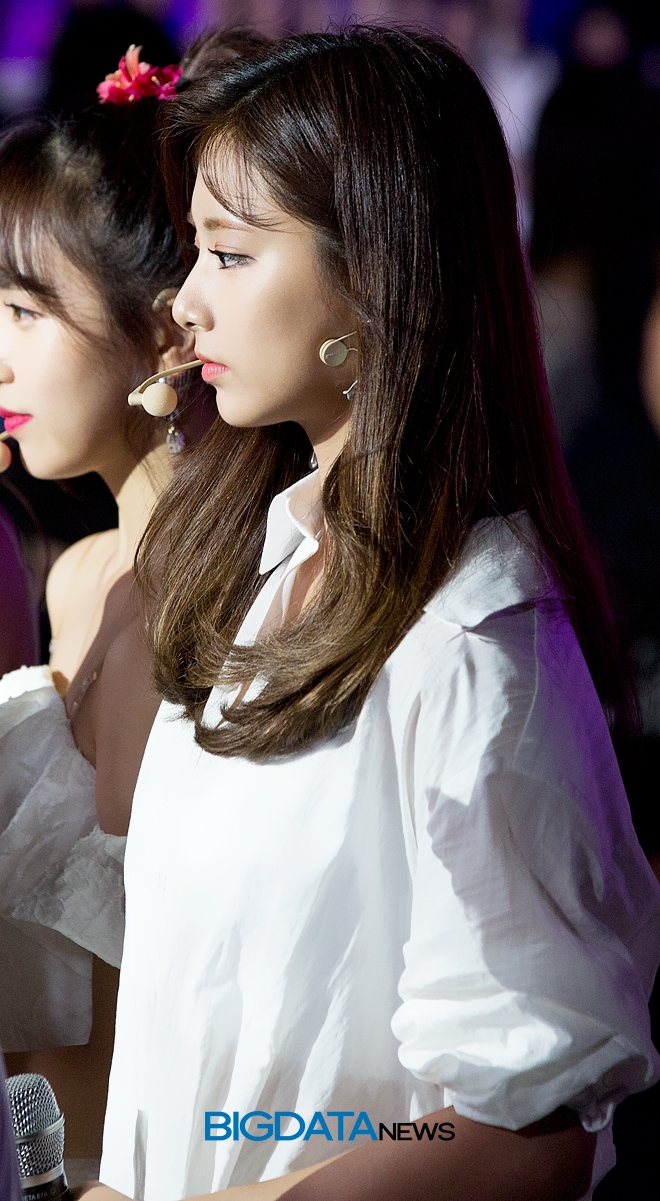 트와이스 쯔위, MBC MUSIC '쇼 챔피언' 생방송 현장