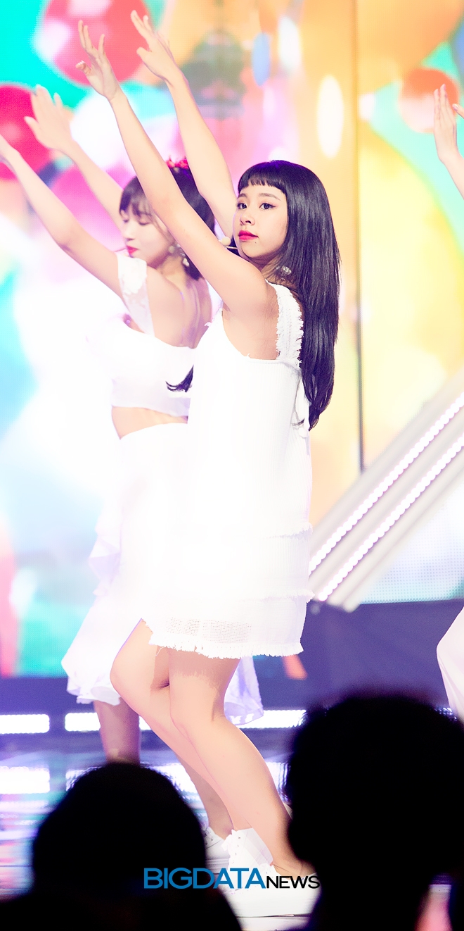 트와이스 채영, MBC MUSIC '쇼 챔피언' 생방송 현장