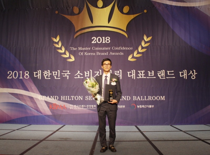 네이처가든 ‘정원삼 6년근 고려홍삼정 365스틱’ 소비자신뢰 대표브랜드 대상 수상