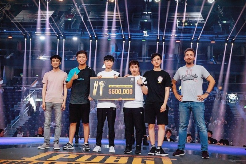 에스카-심슨-에버모어-주안의 파파 팀, PGI 채리티 쇼다운 우승