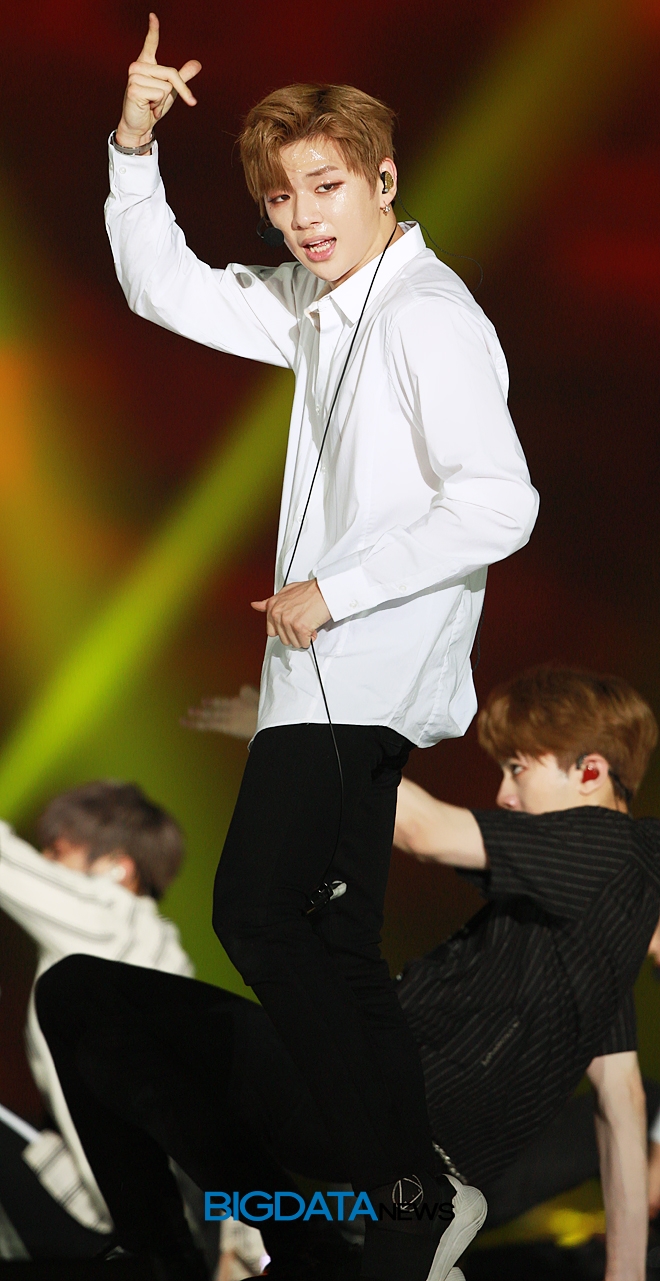 워너원 강다니엘, '2018 코리아 뮤직 페스티벌' 현장