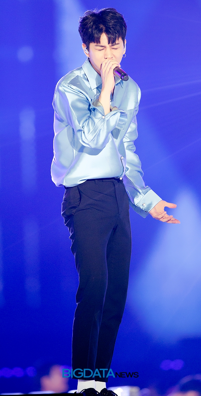 아이콘 송윤형, '2018 코리아 뮤직 페스티벌' 현장