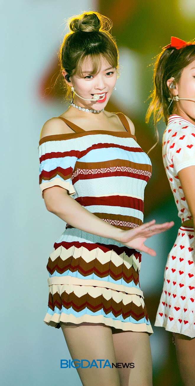 트와이스 정연, '2018 코리아 뮤직 페스티벌' 현장