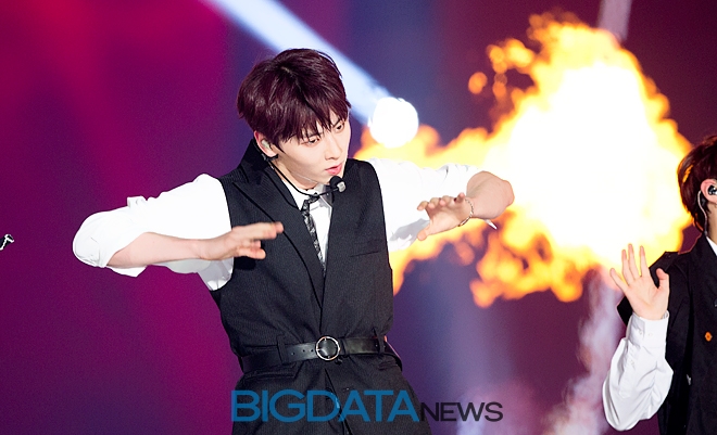 워너원 황민현, '2018 코리아 뮤직 페스티벌' 현장