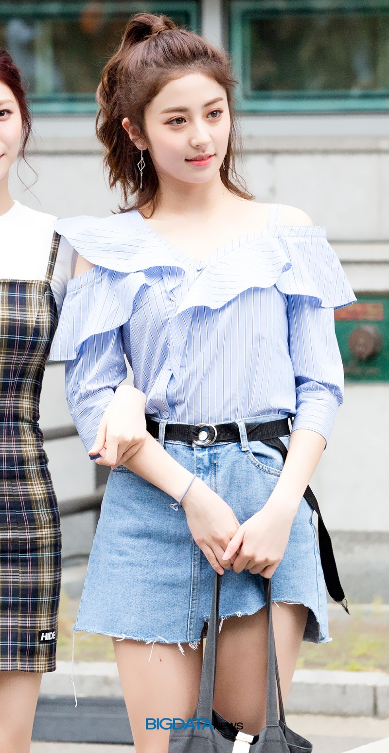 허윤진, '프로듀스48'의 콘셉트 평가 출근길 현장