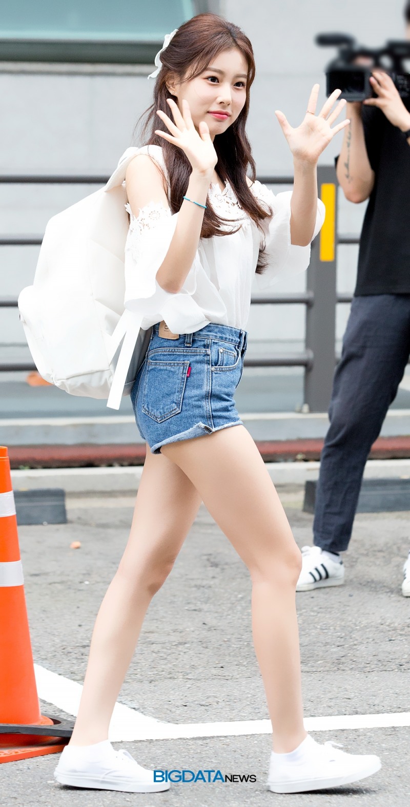 강혜원, '프로듀스48'의 콘셉트 평가 출근길 현장