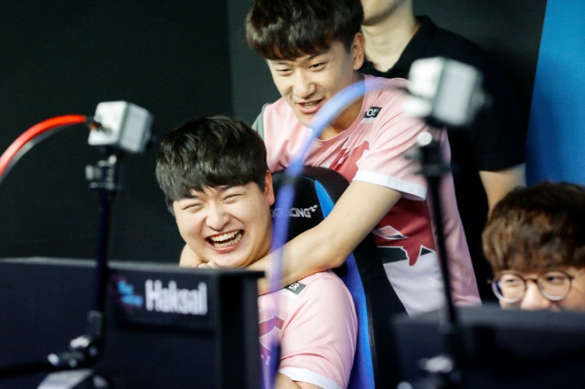 오버워치 컨텐더스 시즌2 결승에 오른 러너웨이.(사진=블리자드 제공)