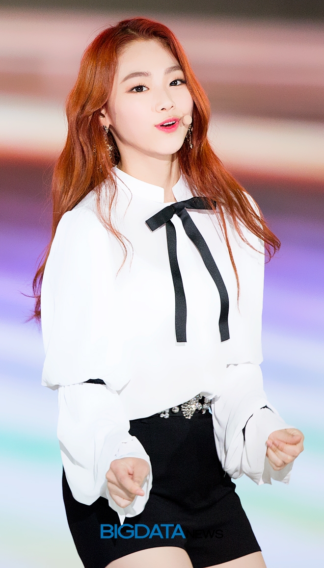 구구단 미나, '2018 코리아 뮤직 페스티벌' 현장