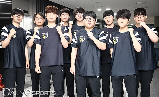 '월드 챔피언' 젠지, 한국 정복 나선다