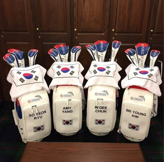 2018 UL인터내셔널 크라운에 출전하는 선수들의 골프백 모습. 유소연은 8월 15일 자신의 SNS에 대회에 출전하는 선수들의 백 사진을 게재하며 독립을 위해 애쓴 독립유공자에 대한 감사의 마음을 전했다. 사진_유소연 인스타그램