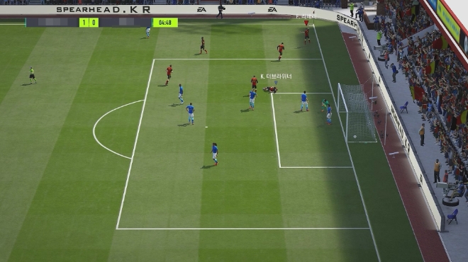 '다인전 모드'에서 친구와 함께 골을 넣고 세리머니를 펼치면 기쁨이 배가된다.