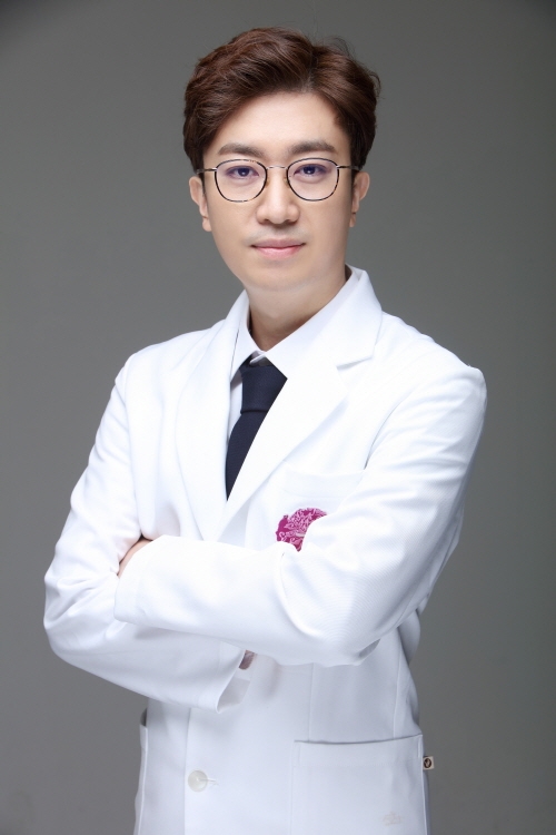 여드름은 왜 자꾸 재발할까?