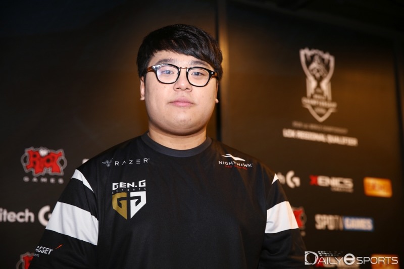 젠지 '큐베' 이성진 "롤드컵 2연속 우승에 도전하겠다"