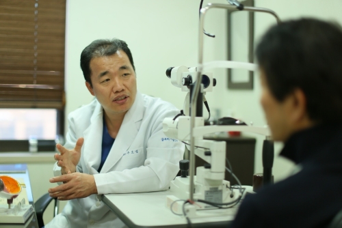 나이가 들면 누구에게나 나타날 수 있는 백내장, 치료방법은?