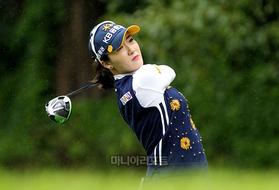 오지현 4번홀 티샷