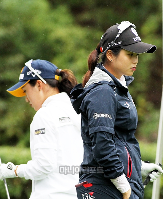 2번홀에서 오지현과 최혜진