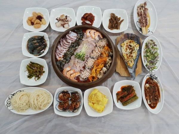 여수맛집 ‘진남횟집’, 현지인이 추천하는 막바지 하모샤브샤브 즐길 수 있어