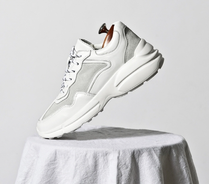 키높이 수제화 브랜드 클레용, ‘어글리슈즈 CL0028’ 출시