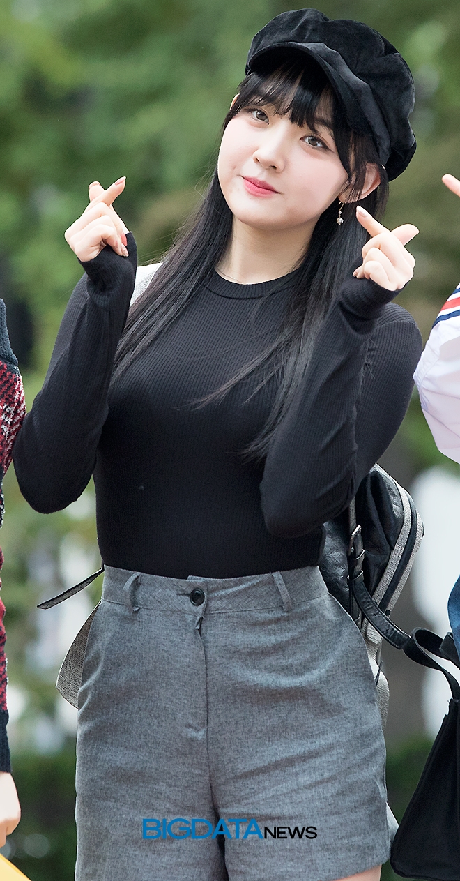 S.I.S 가을, KBS 2TV 음악방송 '뮤직뱅크' 출근길 현장