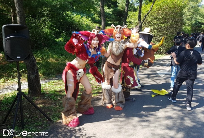 1Km 지점에서 만난 스파이럴 캣츠.
