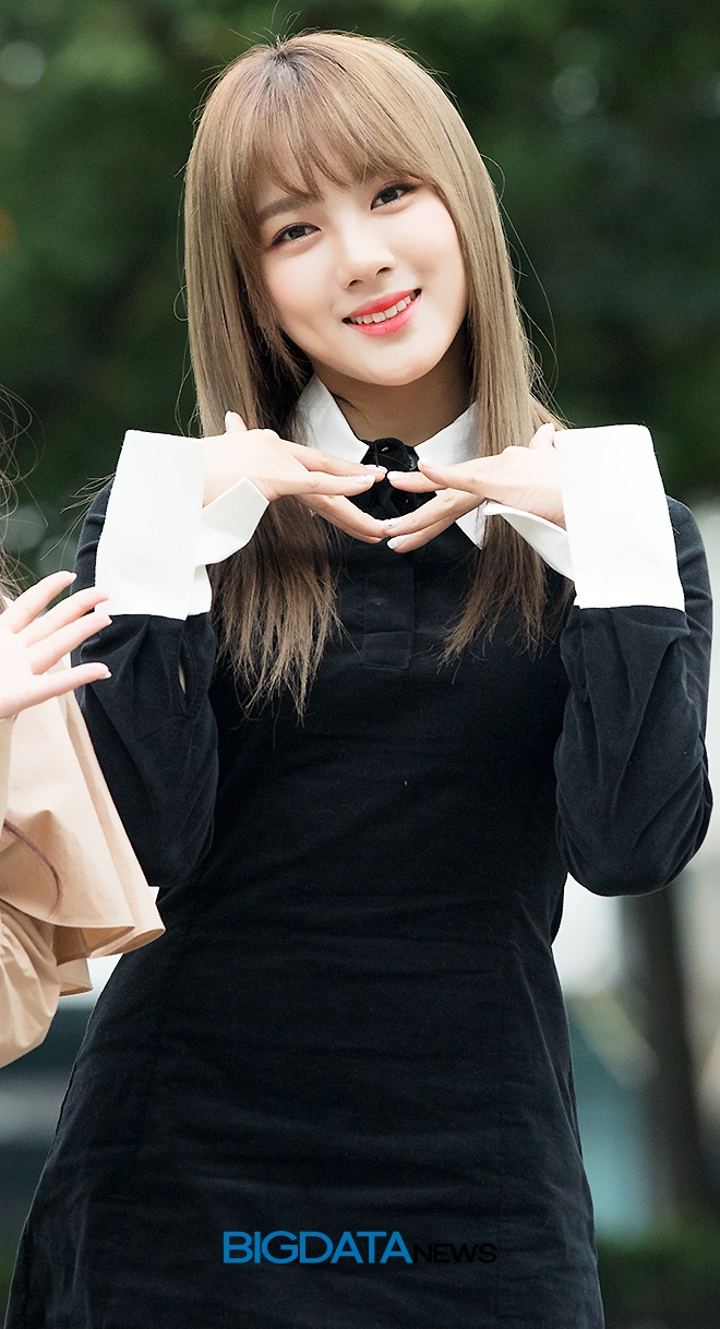 공원소녀 소소, KBS 2TV 음악방송 '뮤직뱅크' 출근길 현장