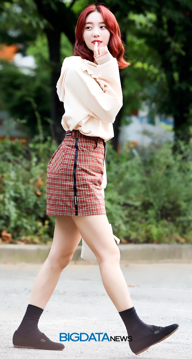 오마이걸 비니, KBS 2TV 음악방송 '뮤직뱅크' 출근길 현장