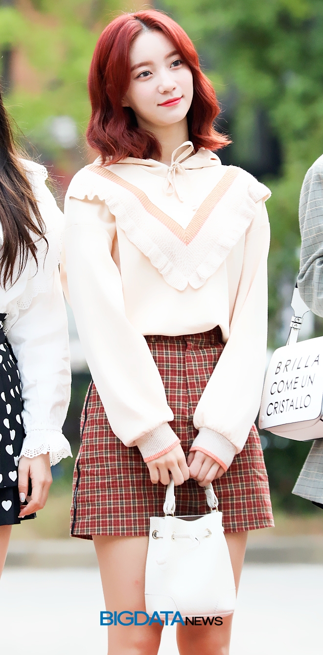 오마이걸 비니, KBS 2TV 음악방송 '뮤직뱅크' 출근길 현장