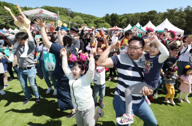 KT, 서울랜드서 ‘키즈랜드 캐릭터 운동회’ 성황리 개최 (사진=KT)