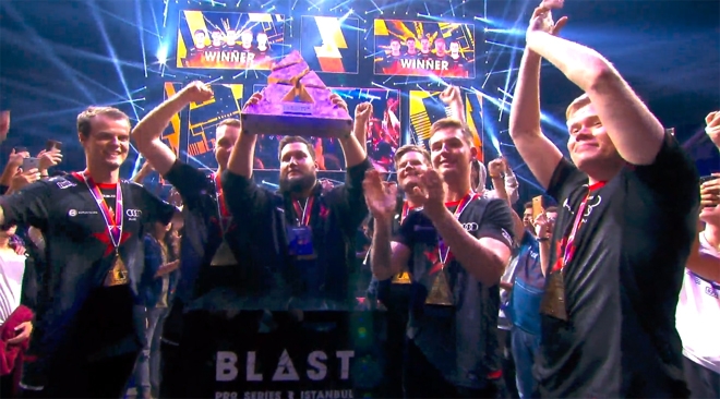 이스탄불 블라스트 프로 시리즈에서 우승한 아스트랄리스.(사진=블라스트 프로 시리즈 중계 캡처)