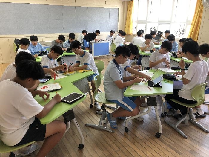 사천중학교, '창의융합형 과학실 모델학교' 선정