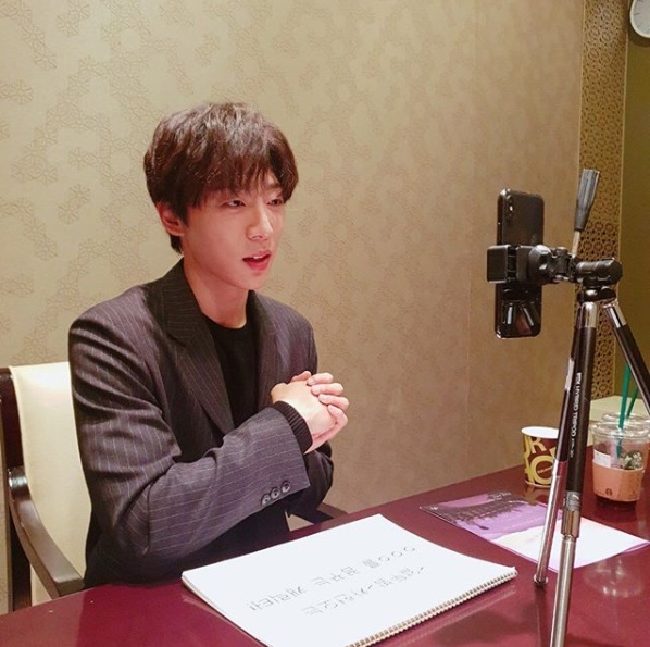 배우 신현수의 SNS 사진