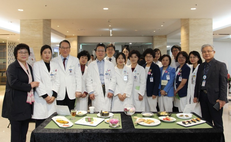 경희의료원, 후마니타스암병원 개원 기념 식단 전시회 개최