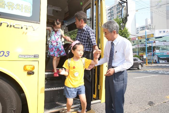 박종훈교육감, 유치원 통학차량 안전 점검