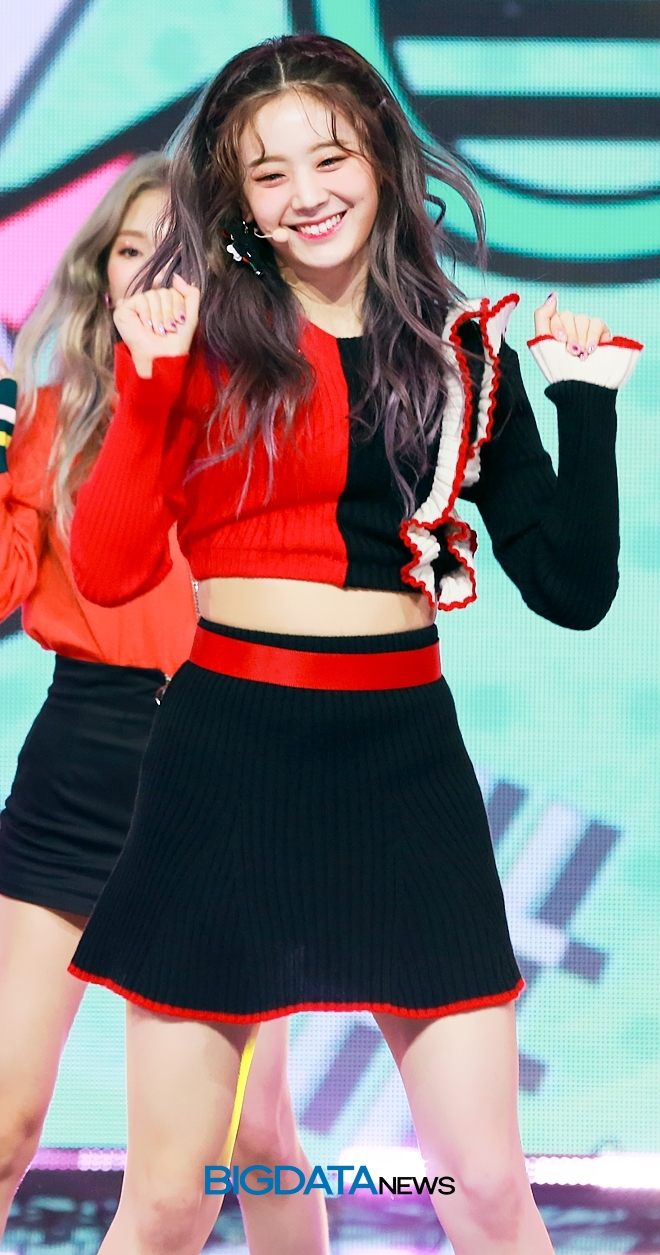 프로미스나인, MBC MUSIC '쇼 챔피언' 생방송 현장