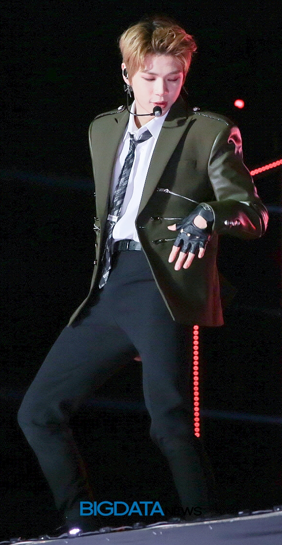 워너원 강다니엘, '2018 부산 원아시아페스티벌' 개막 축하공연 현장