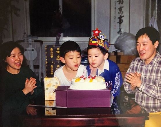 멜로망스 김민석, 남다른 ‘유전자’ 입증한 ‘가족사진’ 보니?