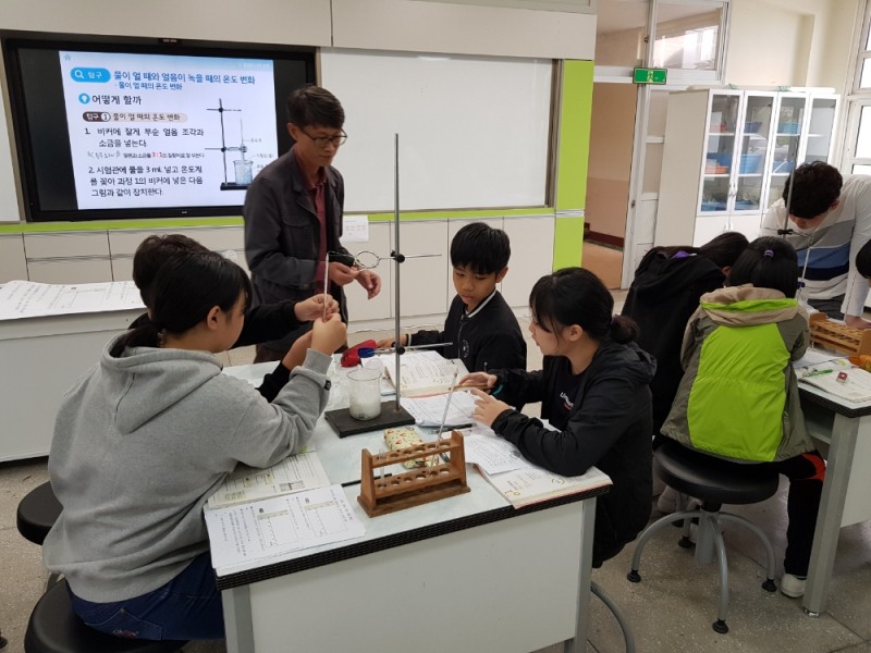 선생님들, 수업혁신으로 학교를 변화시키다