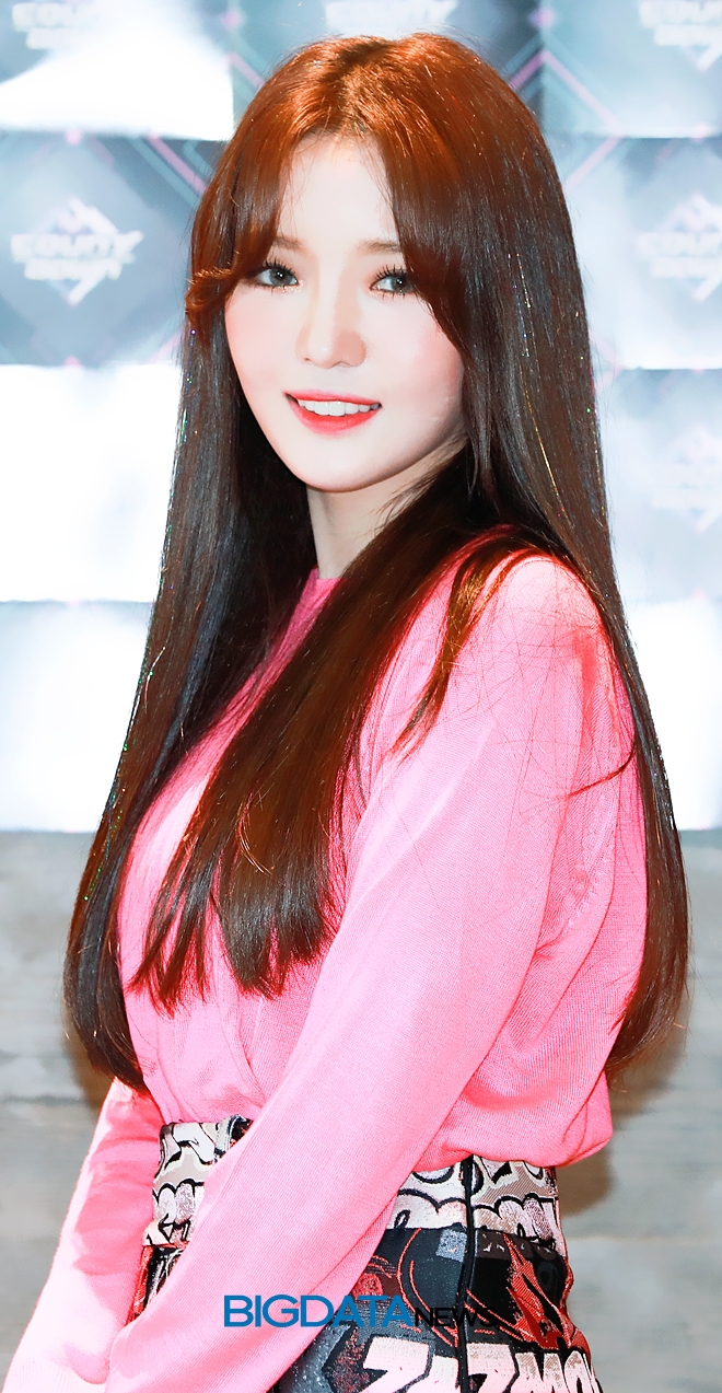 프로미스나인 노지선, Mnet '엠카운트다운' 생방송 사전 리허설 현장