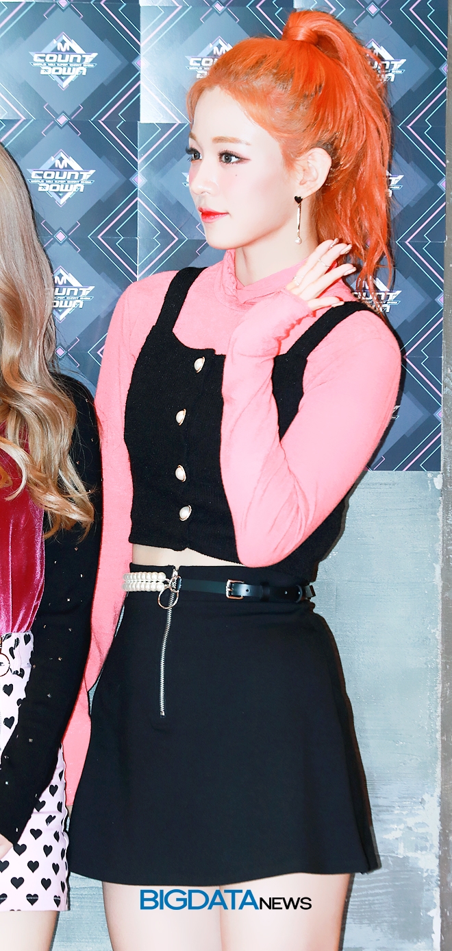 프로미스나인 이채영, Mnet '엠카운트다운' 생방송 사전 리허설 현장