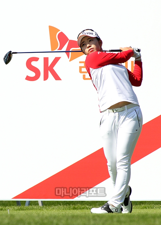 김수지의 16번홀 티샷