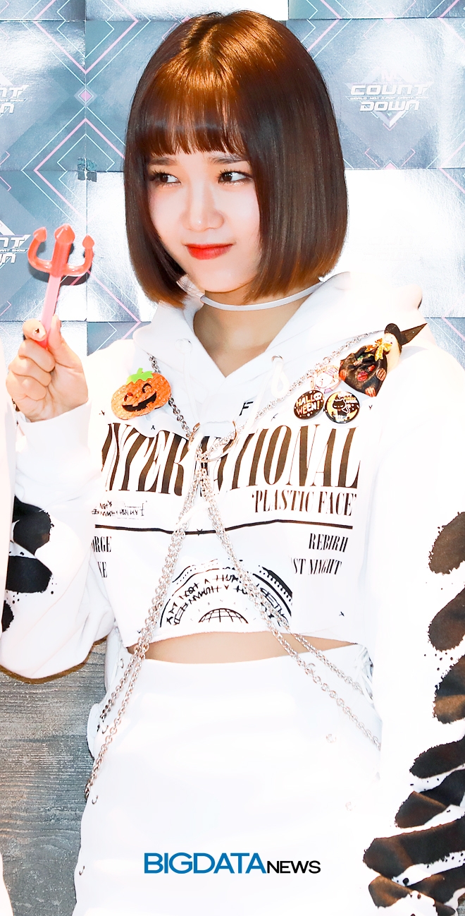 위키미키 최유정, Mnet '엠카운트다운' 생방송 사전 리허설 현장