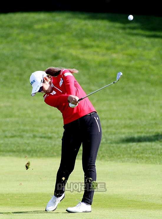 박결, 4년만에 드디어 우승컵을 품에 안았다.