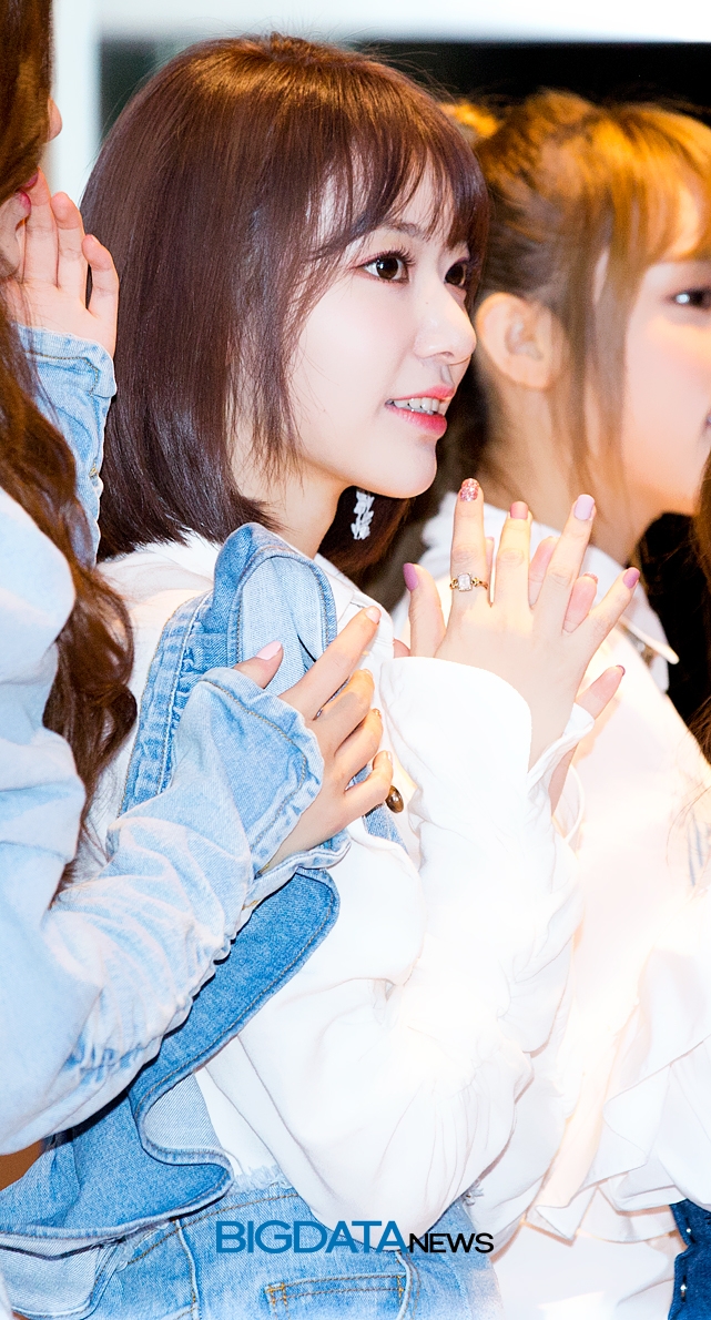 아이즈원 미야와키 사쿠라, Mnet '엠카운트다운' 생방송 현장