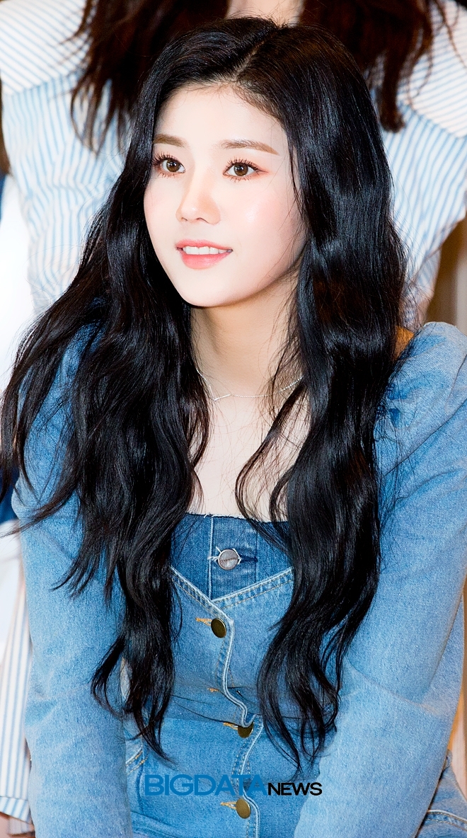 아이즈원 권은비, Mnet '엠카운트다운' 생방송 현장